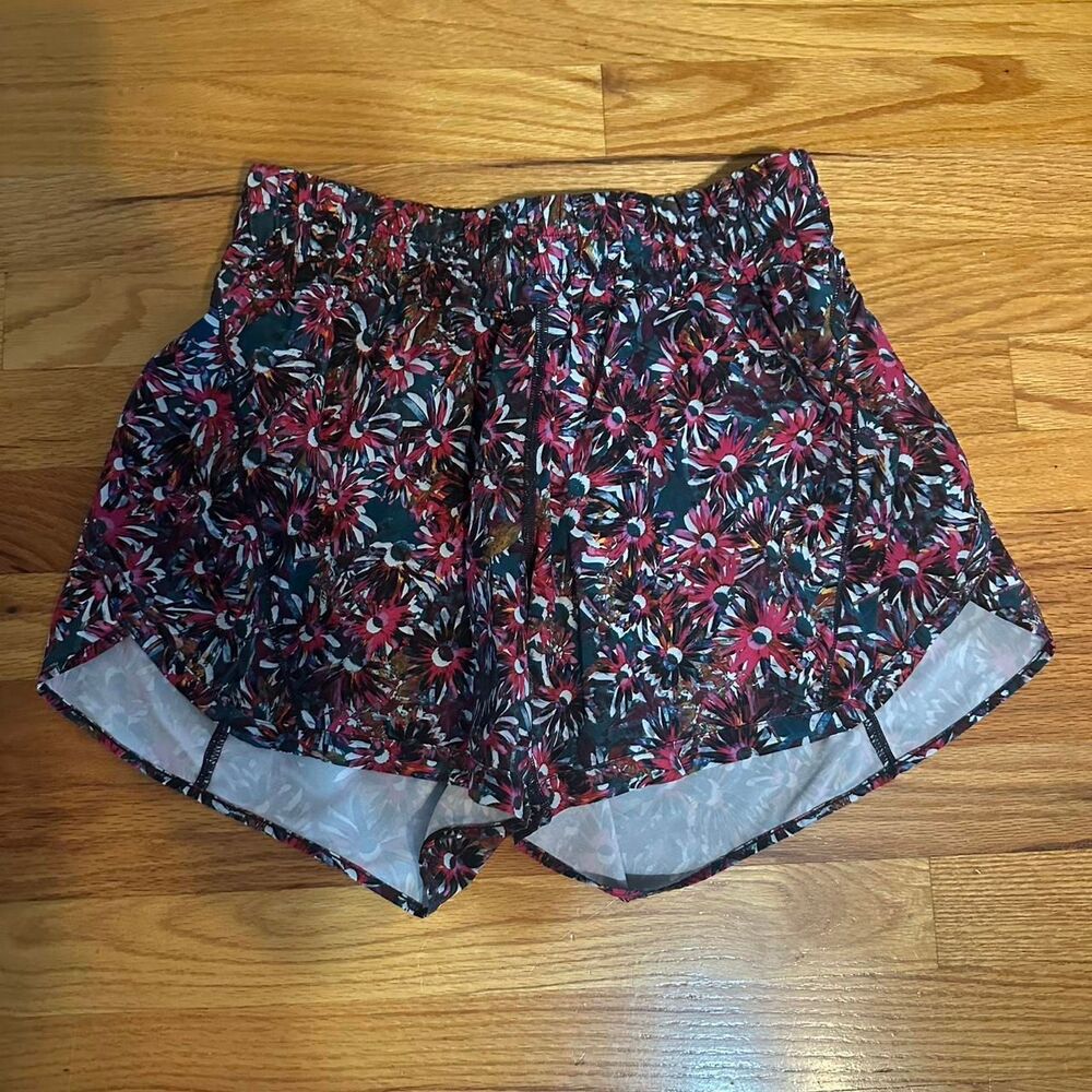 Lululemon Women's multi Shorts